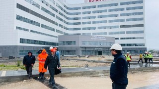 Rektör Ahmet Tekin, Şehir Hastanesini inceledi