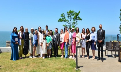 Rektör Özölçer, Kazakistanlı misafirlerle bir araya geldi