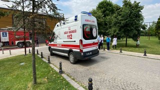 Restoranın bacasında çıkan yangın korkuttu