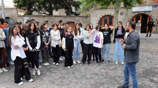 ‘Rota Talas gezdiriyor, öğretiyor