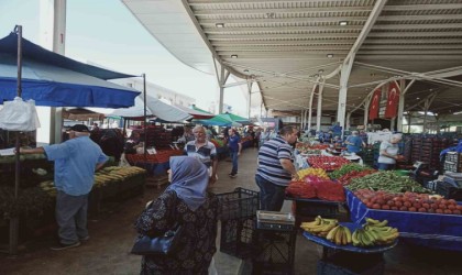 Salihlide Çarşamba Pazarı bugün ve yarın açık kalacak