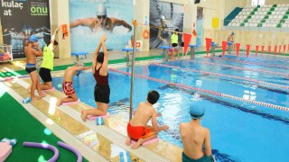 Salihlide yaz yüzme kursu kayıtları başladı