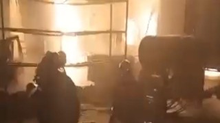 Şanlıurfada tekstil fabrikasında yangın
