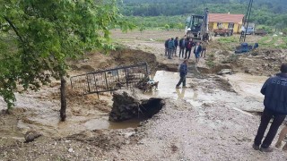Şaphanede selden zarar gören köylerde hasar tespit çalışmaları
