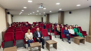 SCÜde ebelikte kariyer planlaması anlatıldı