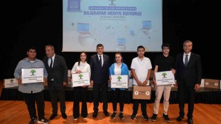 Şehitkamildeki ortaokul ve lise birincileri ödüllendirildi