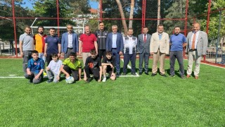 Sentetik çim halı saha hizmete girdi