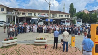 Simavda 17 hacı adayı kutsal topraklara uğurlandı