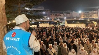 Simavda 75 hacı adayı kutsal topraklara uğurlandı