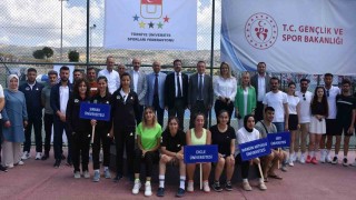 Şırnakta üniversiteler arası Tenis Bölge Şampiyonası başladı