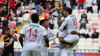 Sivasspor evinde daha başarılı