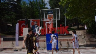 Sokaklar Bizim projesi kapsamında 3x3 Basketbol Turnuvası Marmara Bölgesi Finalleri Bilecikte yapıldı