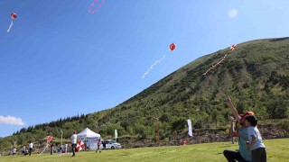 Talasta babalar günü uçurtma şenliğiyle kutlanacak