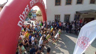 Tarihi İpek Yolu trail koşusu 700 sporcu ile start aldı