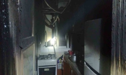 Tarsusta ev yangını, bir ev kullanılmaz hale geldi