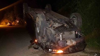 Ters dönen otomobilin sürücüsü yaralandı