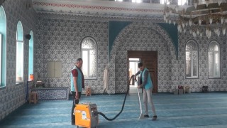 Toroslarda ibadethaneler bayrama hazırlanıyor