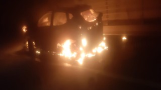 Tünelde korkutan yangın, otomobil kül oldu