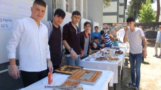 Ünyede lise öğrencilerden depremzedelere yönelik anlamlı etkinlik