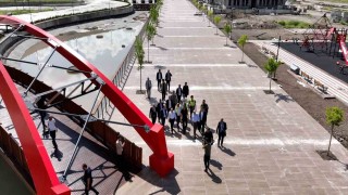 Vali Çiçek Ve Başkan Büyükkılıç, Recep Tayyip Erdoğan Millet Bahçesini inceledi