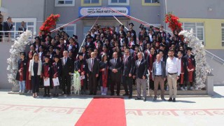 Vali Dağlı, Havzada öğrencilere karne dağıttı