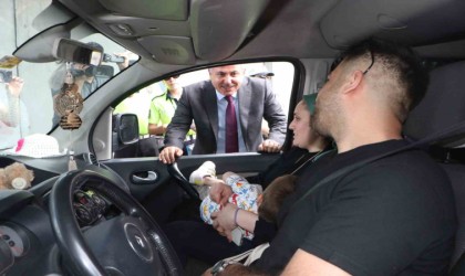 Vali Elban bayram denetimine katıldı, vatandaşları uyardı