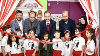 Vali Kızılkaya, minik öğrencilerle bir araya geldi