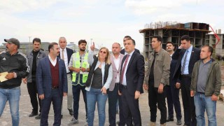 Vali Öksüz, otogarda incelemelerde bulundu