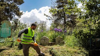 Van Büyükşehirden mezarlıklarda bakım ve temizlik çalışması