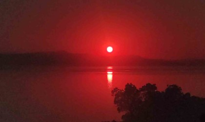 Van Gölü manzaralı eşsiz günbatımı