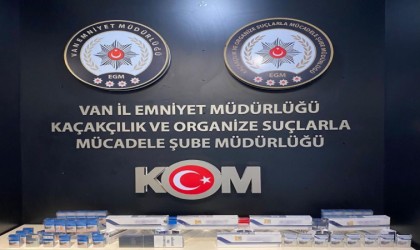 Vanda gümrük kaçağı malzemeler ele geçirildi