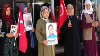 Vanlı anne: “Bizi yıldırmak için çocuklarımızın ölüsünü paylaşıyorlar”