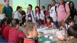 Yabancı öğretmenler Bilim Samsuna hayran kaldı