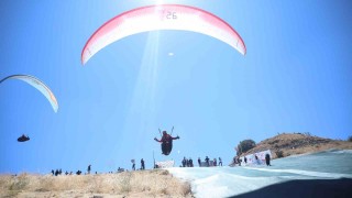 Yamaçparaşütü Türkiye Şampiyonası Kayseride