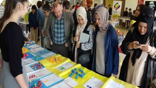 Yaptıkları bilimsel çalışmaları sergilediler