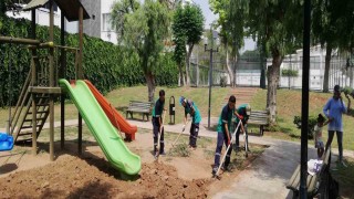 Yenişehir Belediyesi, park ve yeşil alanlarda çalışmalarını sürdürüyor