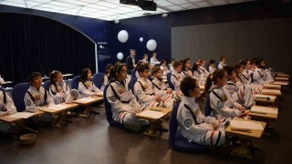 Yıldırımda 3 bin çocuk uzayla tanıştı