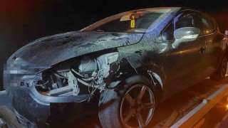 Zonguldakta tır ile çarpışan otomobil su kanalına uçtu