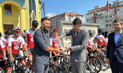 15 Temmuz için yola çıkan bisikletçiler Kütahya’ya ulaştı