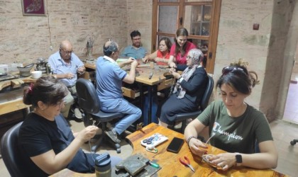 5 bin yıllık sanatın yeni ustaları Manisada yetişiyor