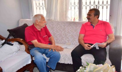 54 yılda 3 kıtada 70 ülkede araç kullandı, hiç kaza yapmadı