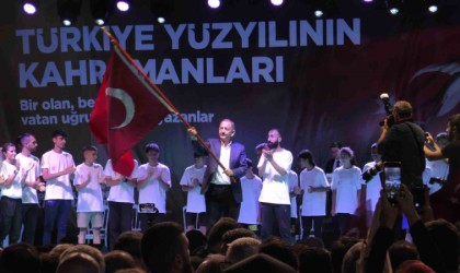 Bakan Özhaseki: Darbe girişimine kalkanlar o ağlayan adamın güya rüyada gördüğü sapkınlıklara peşkeş çekerek kendilerinden geçtiler”