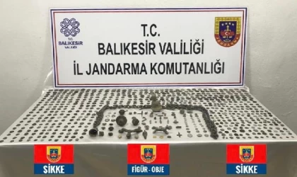 Balıkesir’de 2 bin 139 sikke ve 52 tarihi obje ele geçirildi
