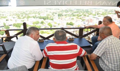 Başkan Büyükkılıç, Bünyan Cam Terası Ziyaret Etti