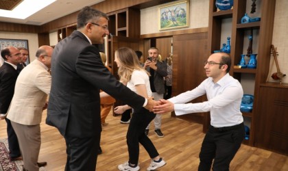 Bayram inşallah, küskünlüklerin ve dargınlıkların sona ermesine vesile olmuştur