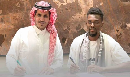 Bernard Mensah yeni takımı Al-Tai oldu