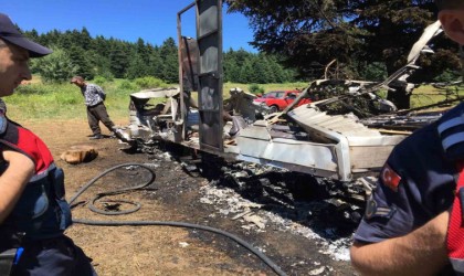 Boluda tüpün patlaması ile yangın çıkan karavan kül oldu