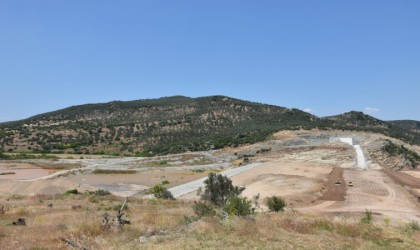 Burhaniyede Reşitköy Barajı inşaatı hızla devam ediyor