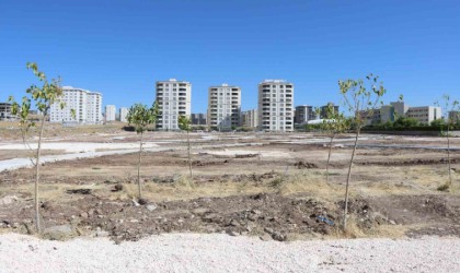 Büyükşehirden Mehmetçik Mahallesinde park çalışması