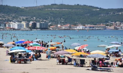 Çeşme’de bayram tatilinin son gününde de yoğunluk